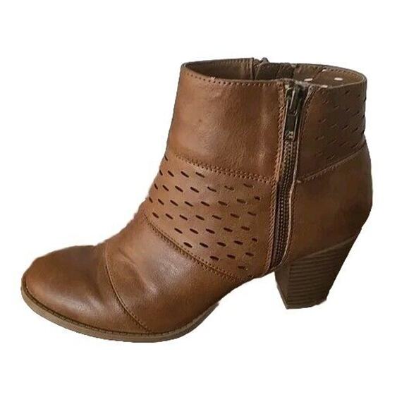 Report Lilan Women’s Zip-Up Tan Heel Booties Size 8.5 - Picture 2 of 6